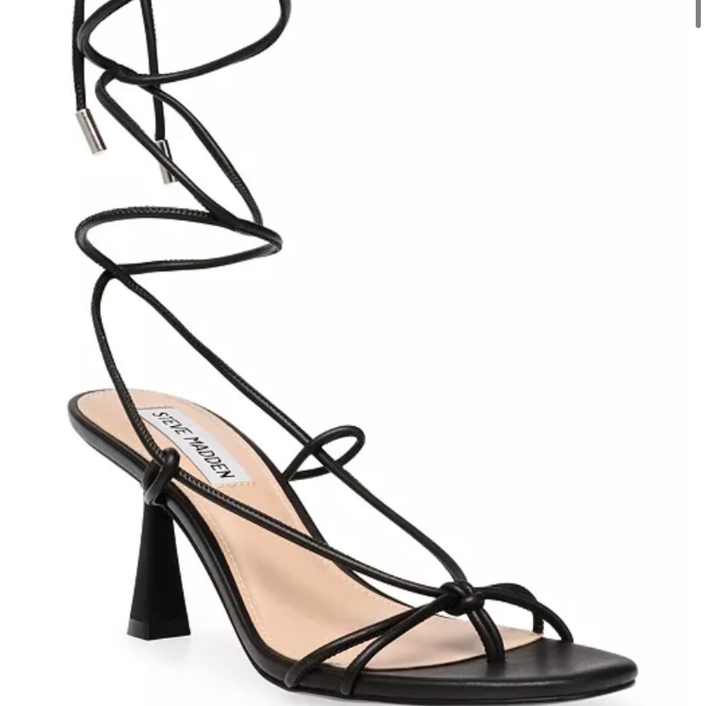 Steve Madden Superb tie-up dress sandals black brand new never worn size 6